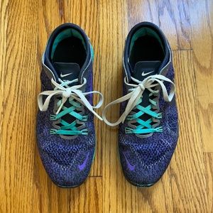 Nike women’s sneakers